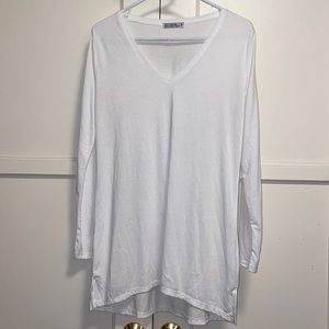 Cotton On Medium White Long Sleeve V Neck Shirt